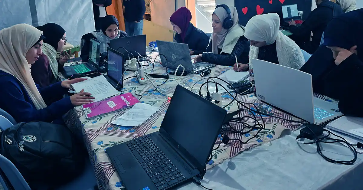 حاضنة تمكين التعليمية - حاضنة تمكين التعليمية